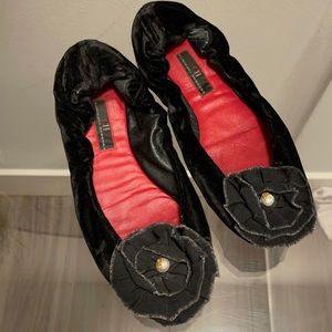 Carolina Herrera black velvet and pearl flats